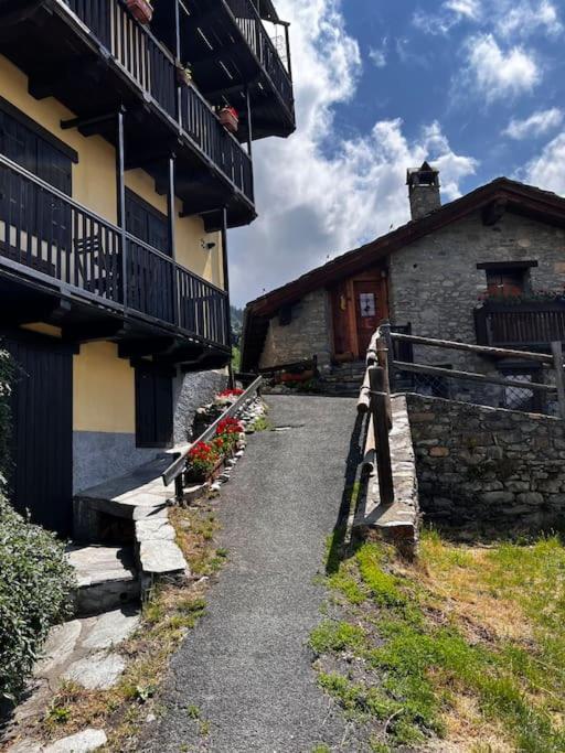 Chalet Cheverel Remondey Exterior photo